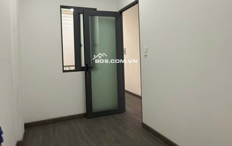 Mặt Tiền Kinh Doanh Sầm Uất Phạm Phú Thứ, Khu VIP Bàu Cát, 32m2, 2 Tầng. Chỉ 6.8 tỷ Còn TL